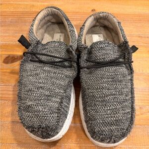 Men’s Day Five Gray Knit Canvas Shoes